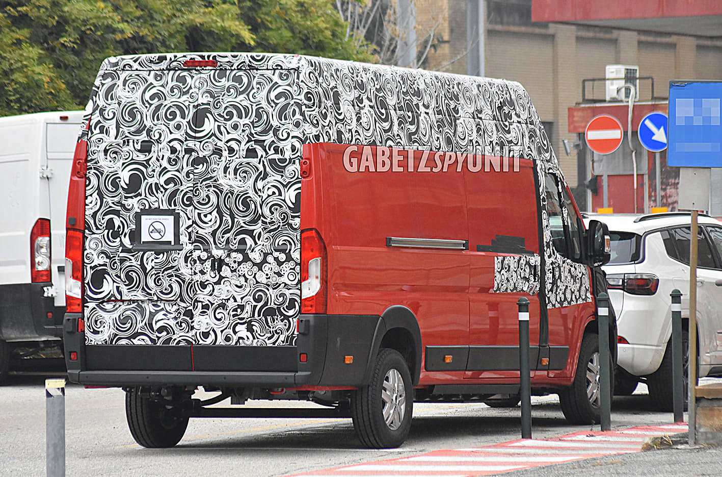 CAUGHT: 2023 Ram ProMaster Battery-Electric Vehicle (BEV) Commercial Van! -  MoparInsiders