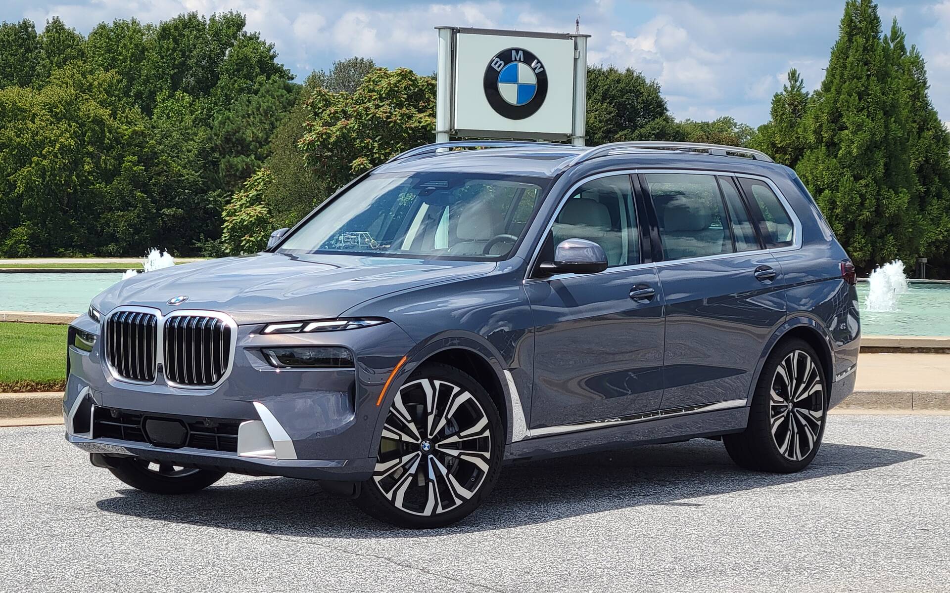 2023 BMW X7 : Heavyweight With Great Footwork - The Car Guide