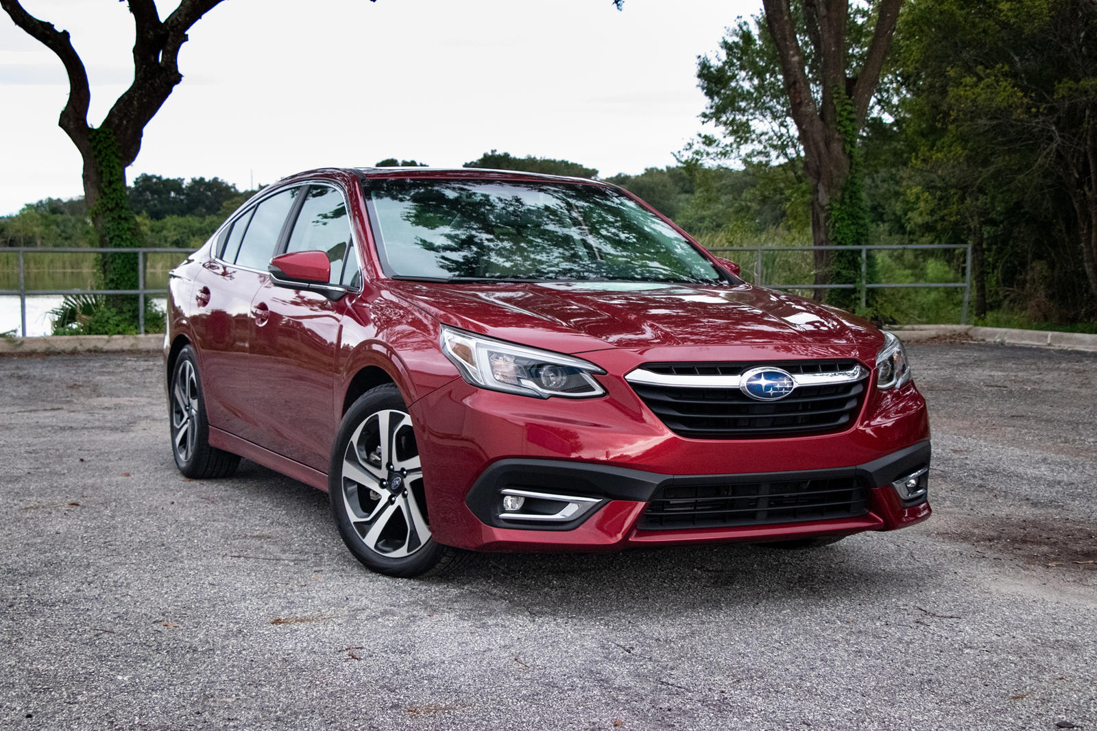 What We Love And Hate About The 2021 Subaru Legacy | CarBuzz