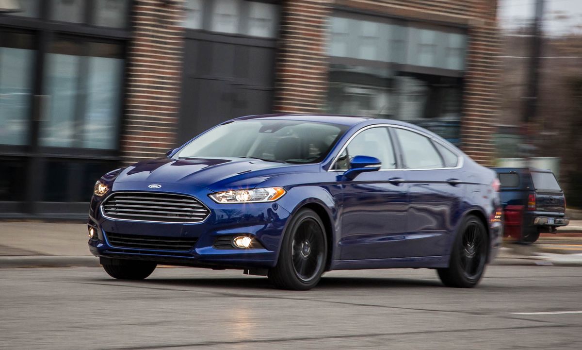 Four-Door Goodness: 2016 Ford Fusion Reviewed