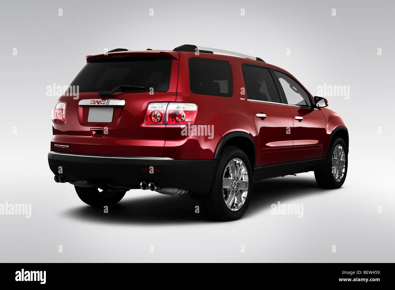 2010 GMC Acadia SLT-2 in Red - Rear angle view Stock Photo - Alamy