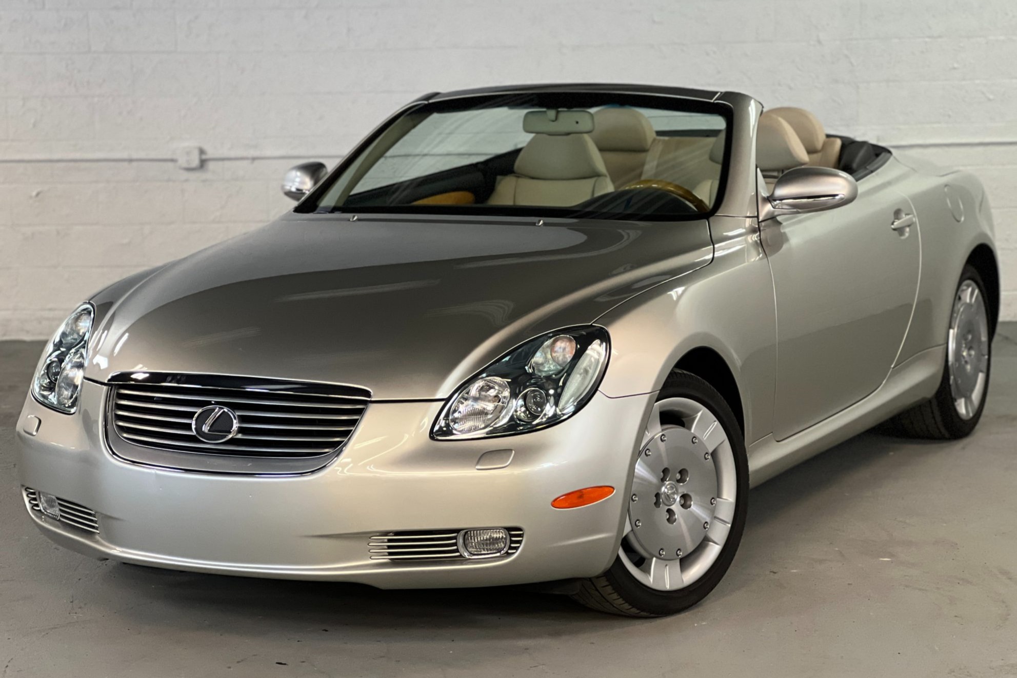 No Reserve: 11k-Mile 2005 Lexus SC430 for sale on BaT Auctions - sold for  $35,500 on February 22, 2023 (Lot #99,189) | Bring a Trailer