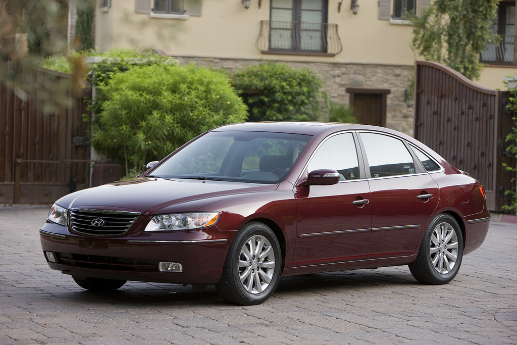 2009 Hyundai Azera Review, Ratings, Specs, Prices, and Photos - The Car  Connection