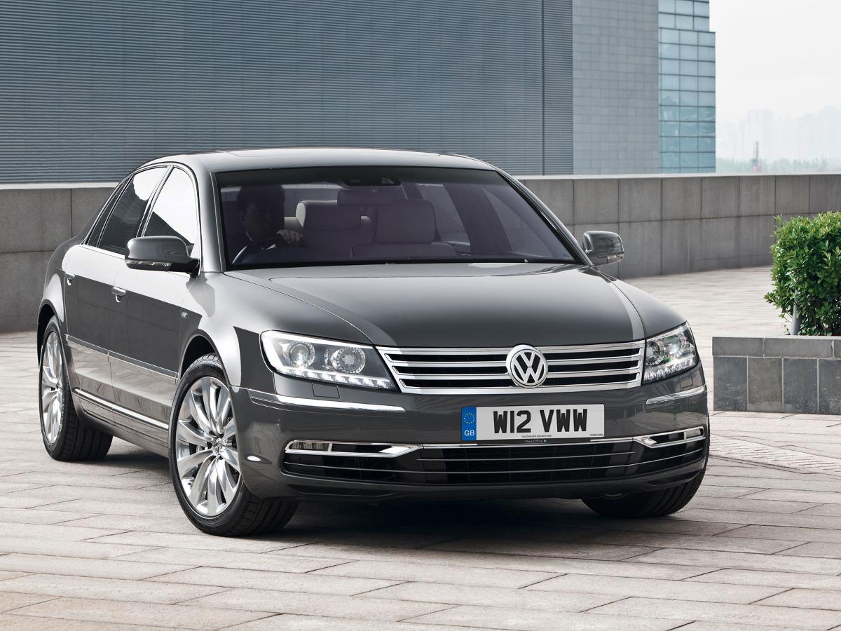 Should I get a vw phaeton? They are cheap in Europe, and they are luxurious  as hell! : r/whatcarshouldIbuy