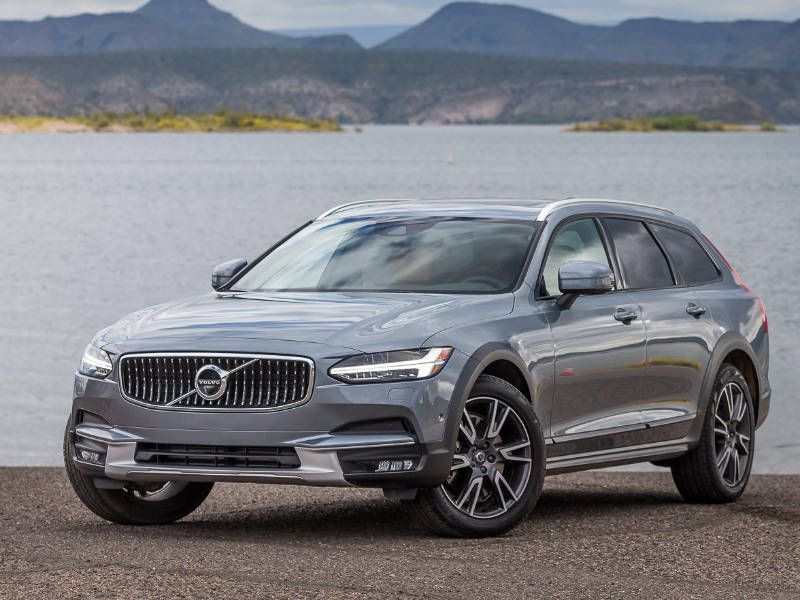 10 Things You Need to Know About the 2017 Volvo V90 Cross Country |  Autobytel.com