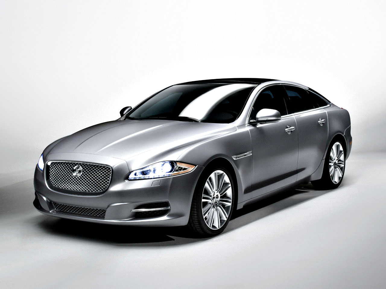 2011 Jaguar XJ Review, Ratings, Specs, Prices, and Photos - The Car  Connection