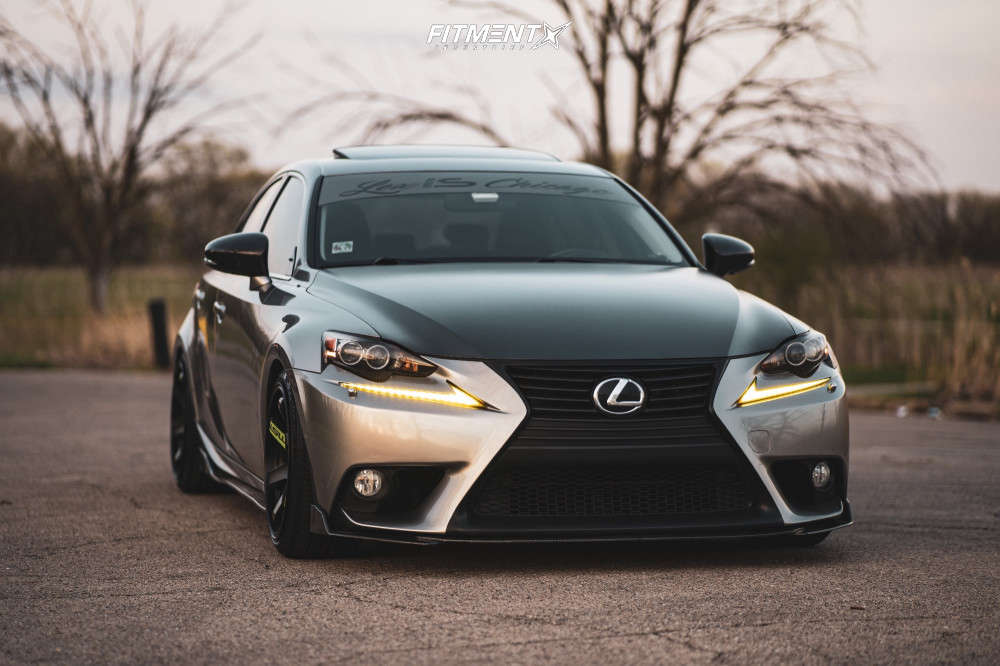 2014 Lexus IS250 Base with 18x9.5 MST Mt01 and Lexani 225x40 on Lowering  Springs | 1660911 | Fitment Industries