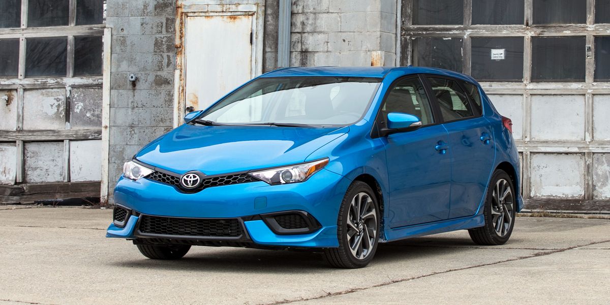 2018 Toyota Corolla iM Review, Pricing, and Specs