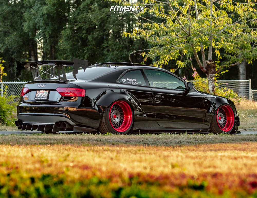 2008 Audi S5 Base with 19x11.5 WatercooledIND Mt10 and Lexani 265x35 on Air  Suspension | 771530 | Fitment Industries
