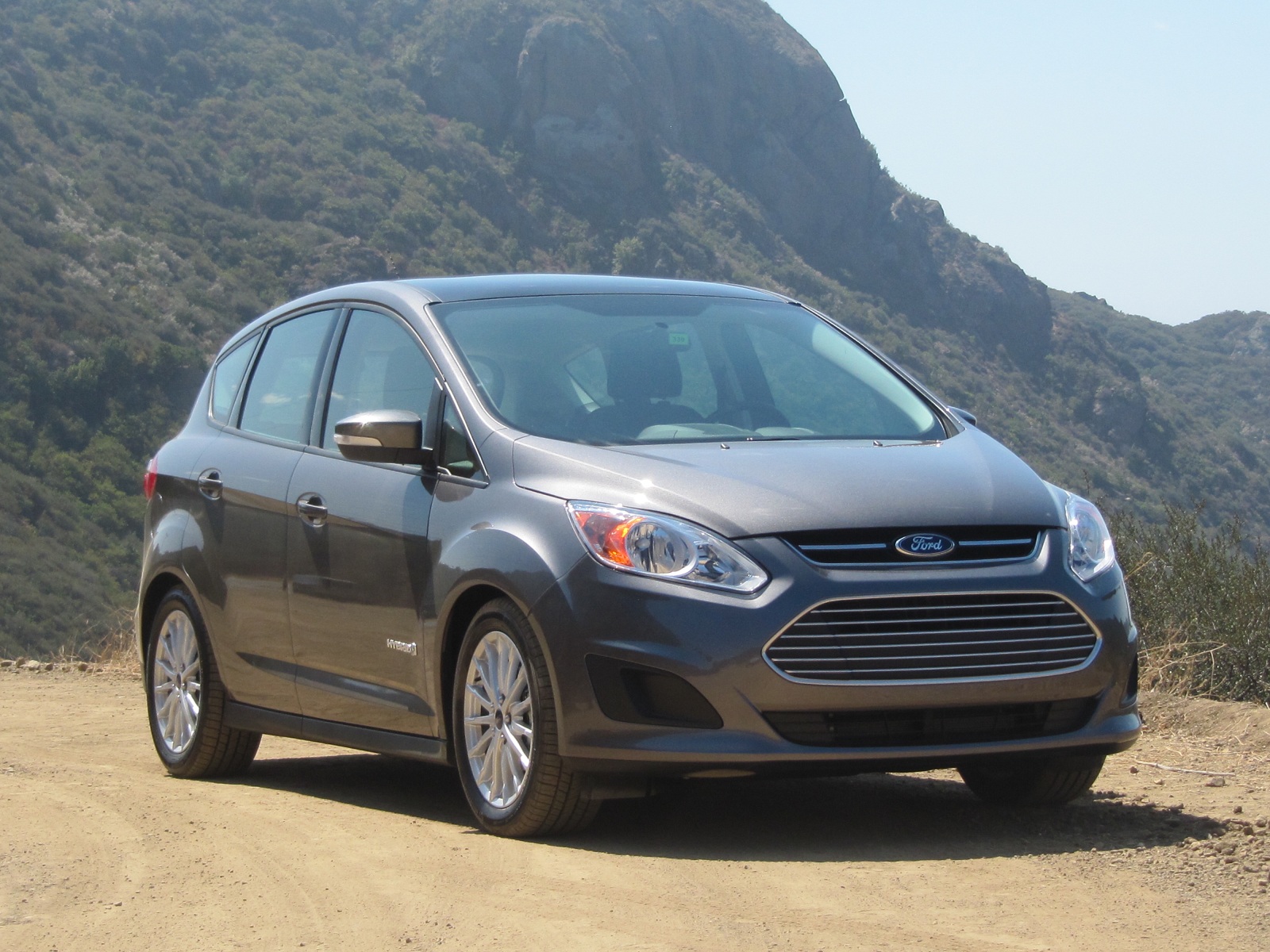 2013 Ford C-Max Hybrid: First Drive