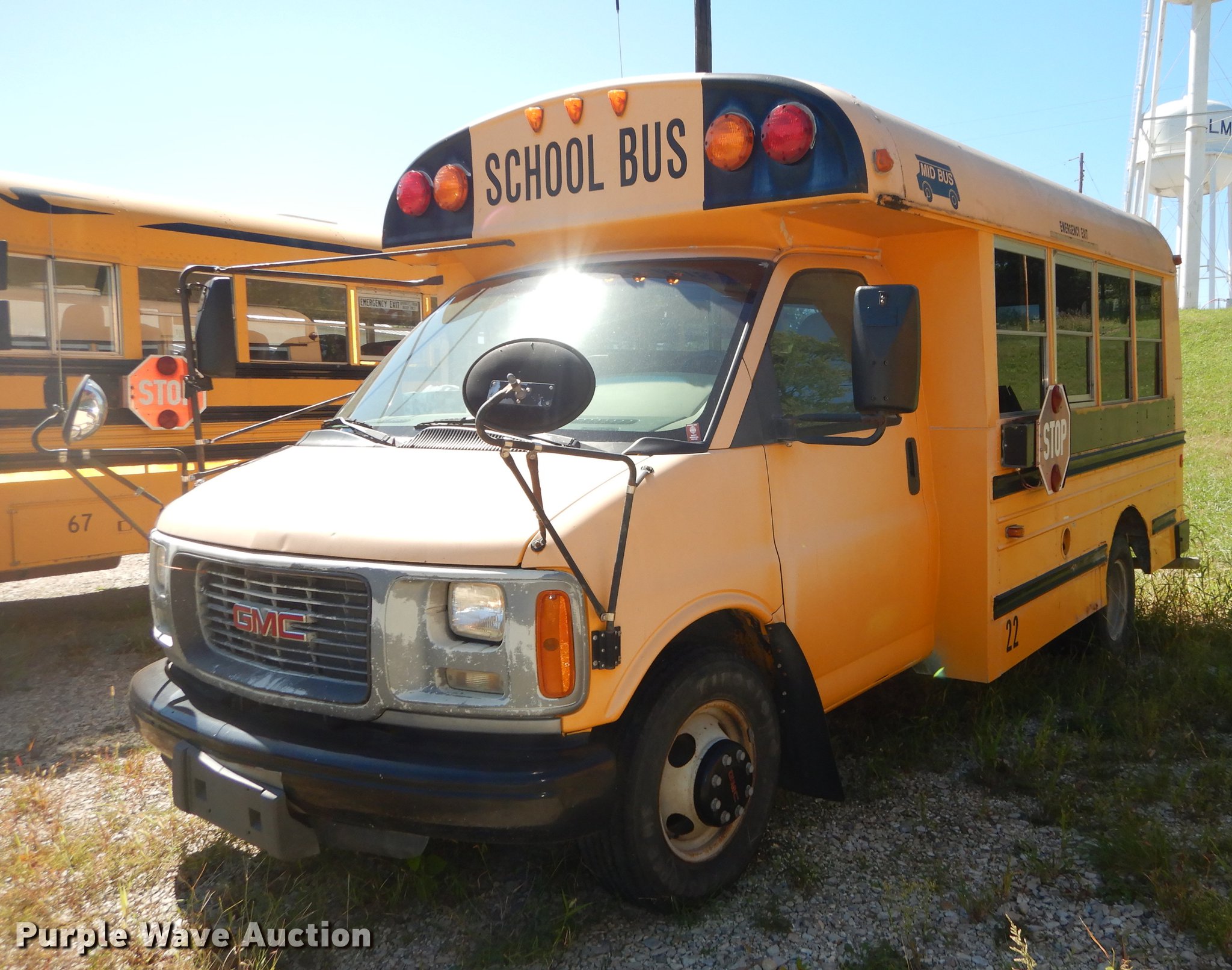 1997 GMC Savana G3500 school bus in Alma, KS | Item DF1854 sold | Purple  Wave
