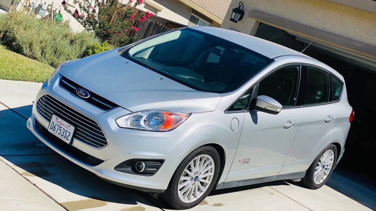 At $12,000, Would You Say “Hi” To This 2016 Ford C-Max Energi Hybrid?