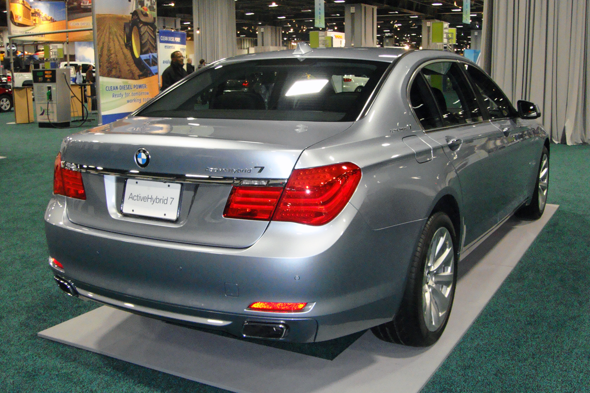 File:BMW ActiveHybrid 7 WAS 2010 8964.JPG - Wikimedia Commons