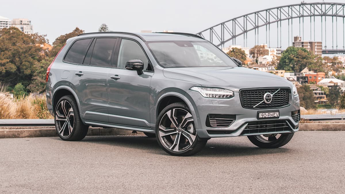 2021 Volvo XC90 Recharge Plug-In Hybrid review - Drive