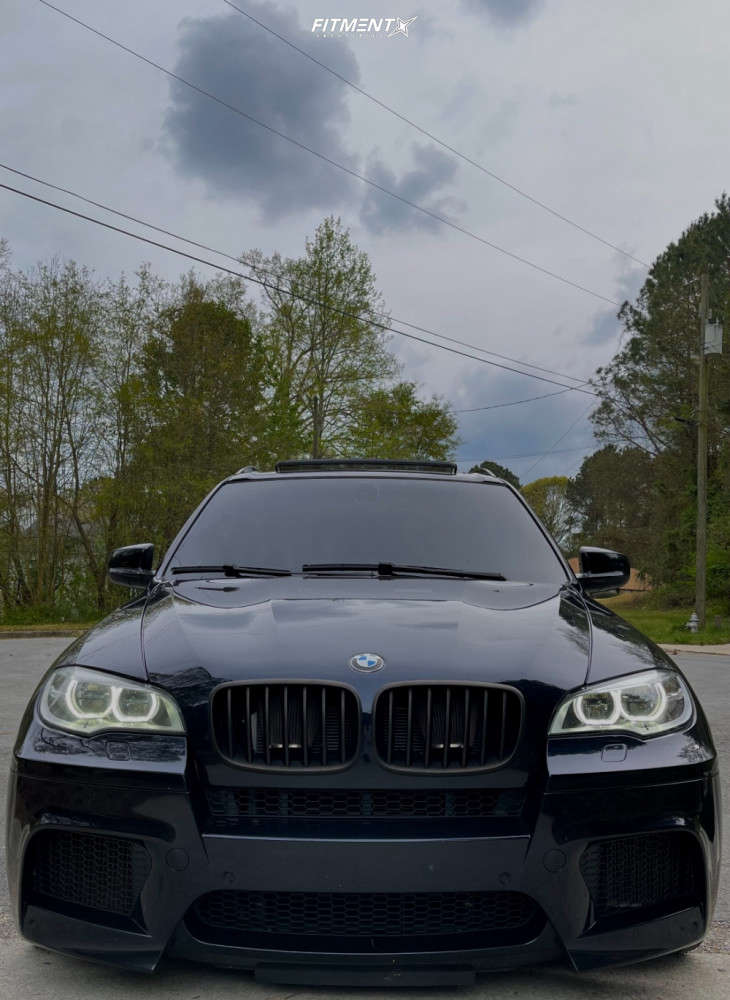 2013 BMW X5 M with 20x10 Rohana Rfx2 and Continental 275x40 on Coilovers |  1629379 | Fitment Industries