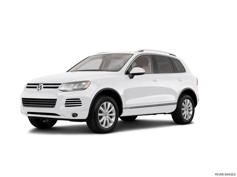2011 Volkswagen Touareg Research, Photos, Specs and Expertise | CarMax