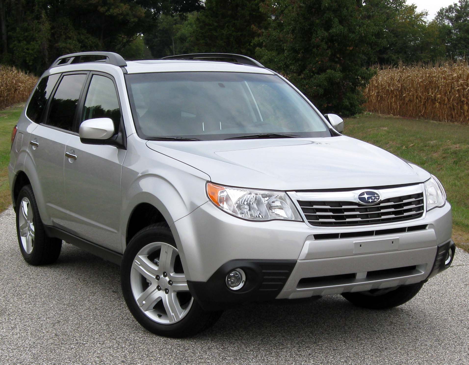 File:2010 Subaru Forester 2.5X Limited 6 -- 10-02-2009.jpg - Wikimedia  Commons