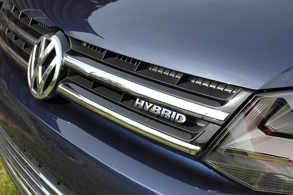 Another Defunct Hybrid: 2016 Volkswagen Touareg SUV Loses Hybrid Option
