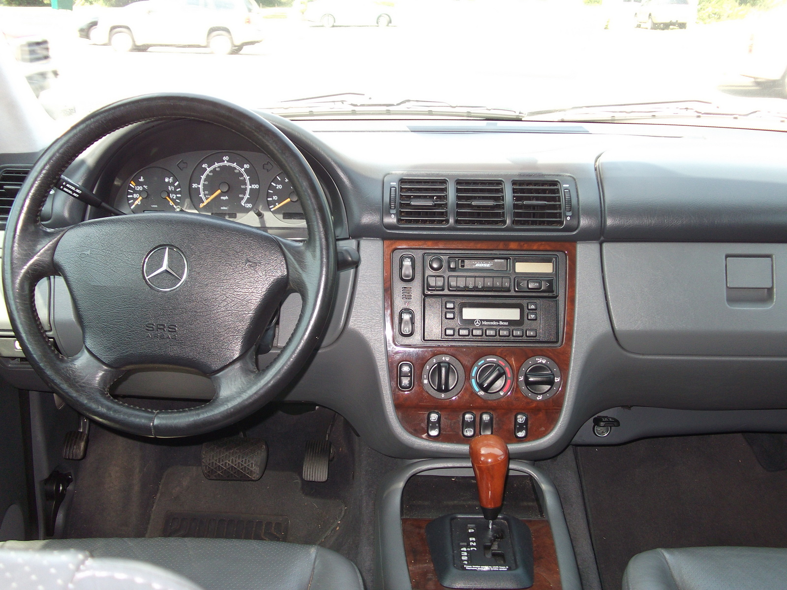 1999 Mercedes-Benz M-Class - Information and photos - MOMENTcar