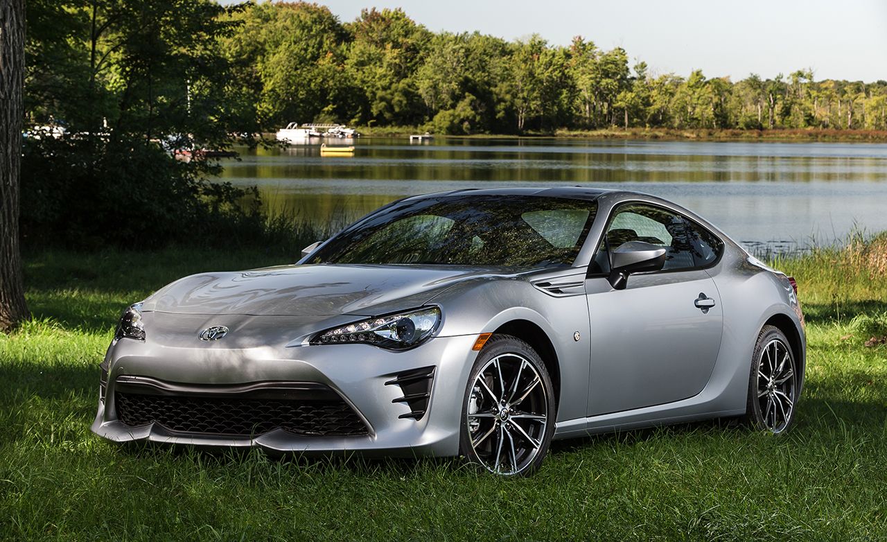 Scion Is Dead: 2017 Toyota 86 Manual Tested!