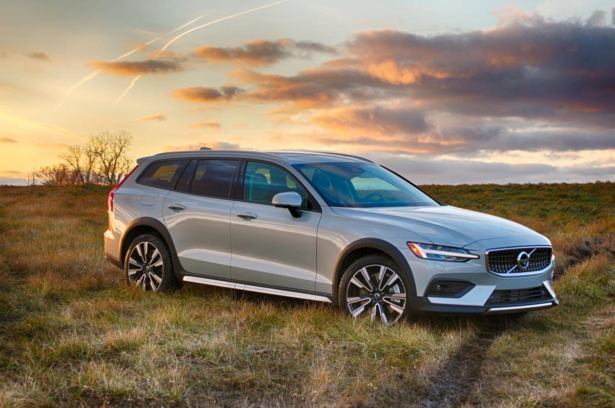 2020 Volvo V60 Cross Country - For Those That Want Utility Without An SUV