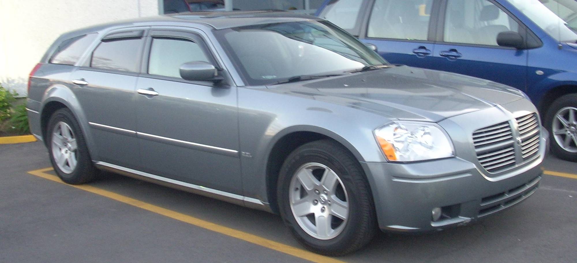 2007 Dodge Magnum RT - Wagon 5.7L V8 AWD auto