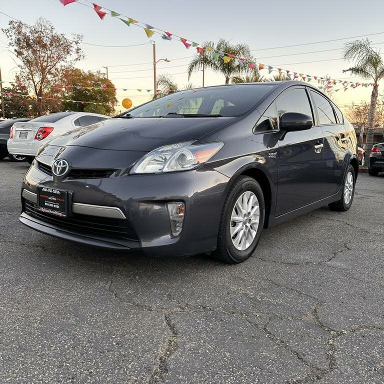 Used 2014 Toyota Prius Plug-In Advanced for Sale (with Photos) - CarGurus