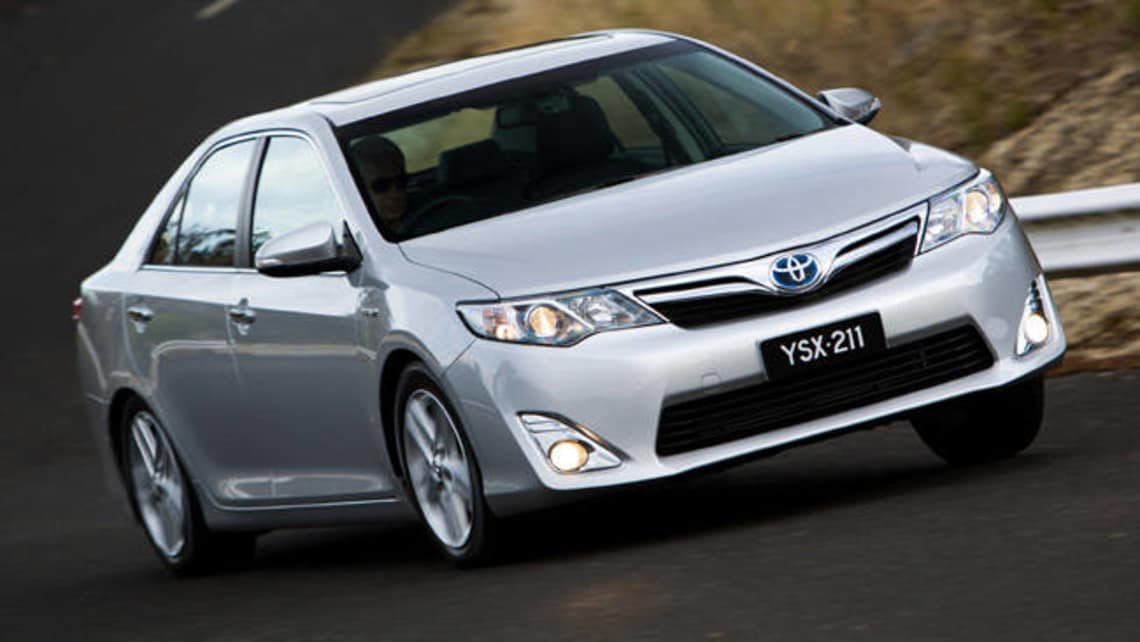 Toyota Camry Hybrid HL 2013 Review | CarsGuide
