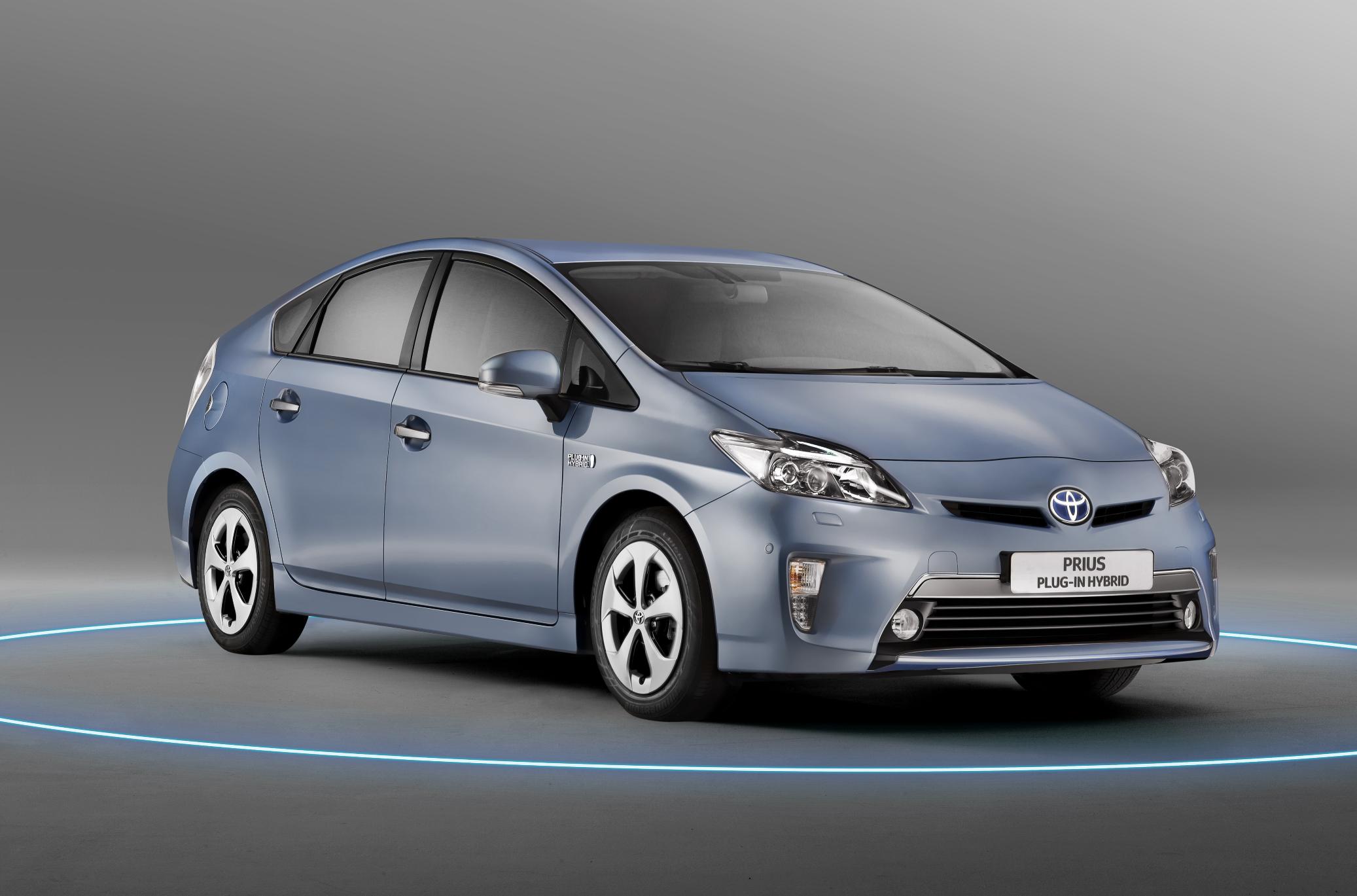 2012 Toyota Prius Plug-In Hybrid with the lowest CO2 emissions on the market