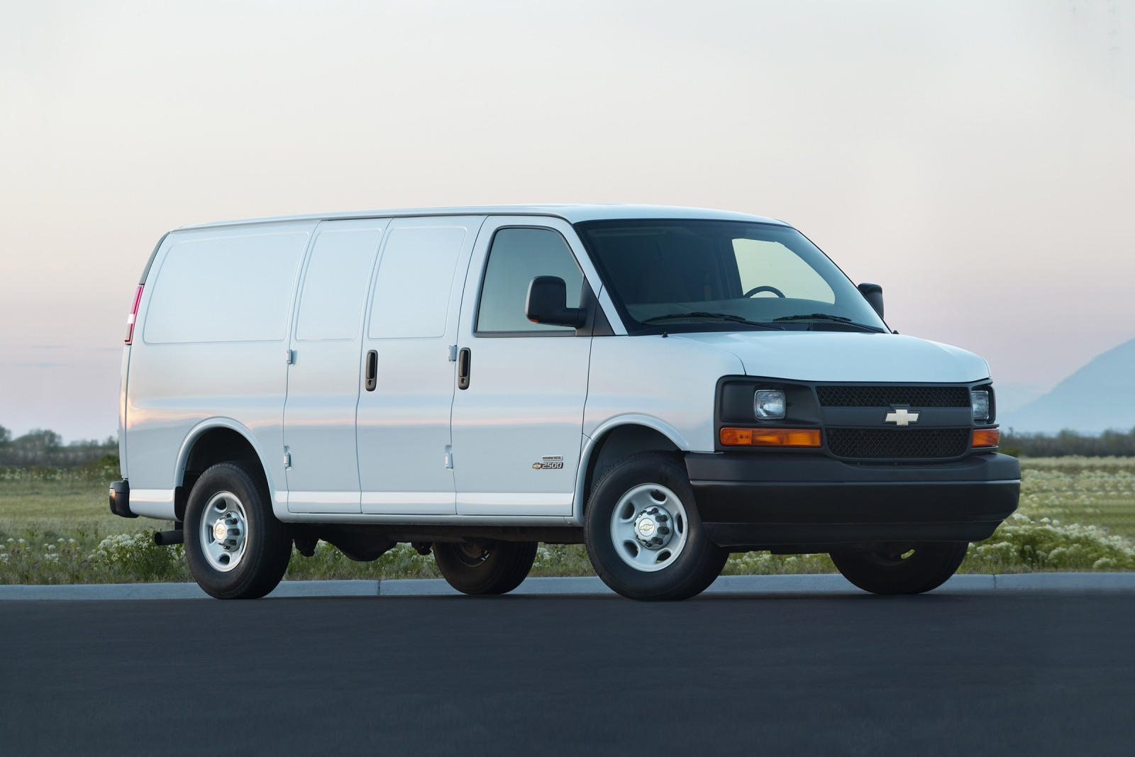 Chevrolet Express Cargo Van Generations: All Model Years | CarBuzz