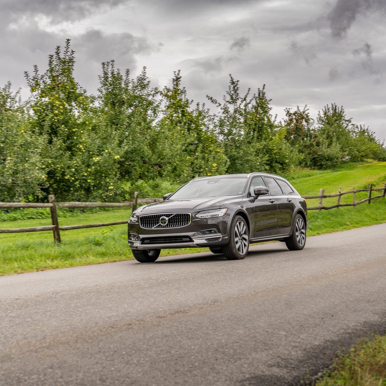 2022 Volvo V90 Cross Country B6: Get It While You Can - WSJ