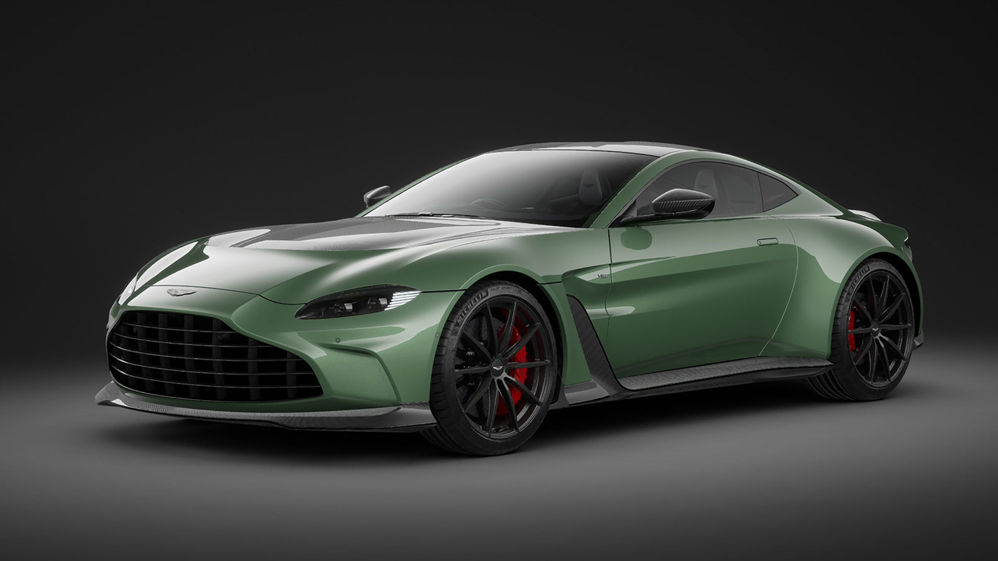 Limited-run Aston Martin V12 Vantage revealed with 690bhp | evo