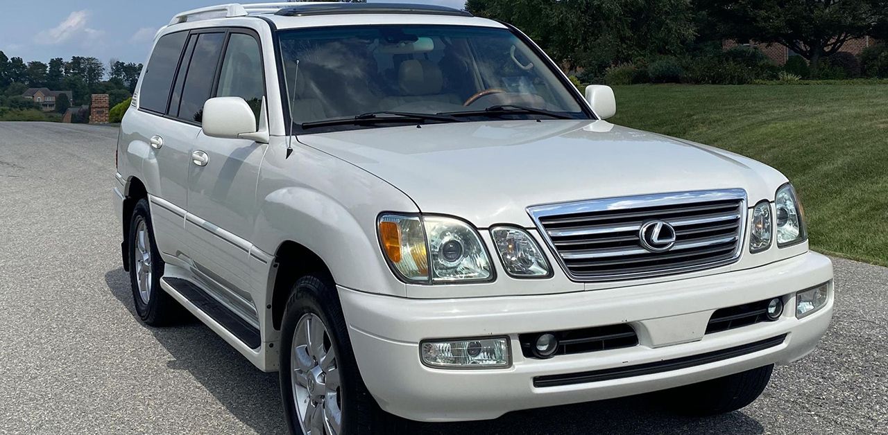 Here's What We Love About The 2004 Lexus LX470