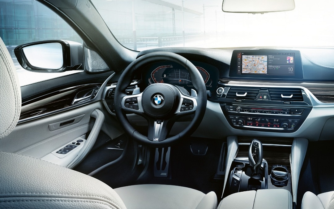 Online configurators: Updated dashboard for 2020 BMW 5 Series Facelift