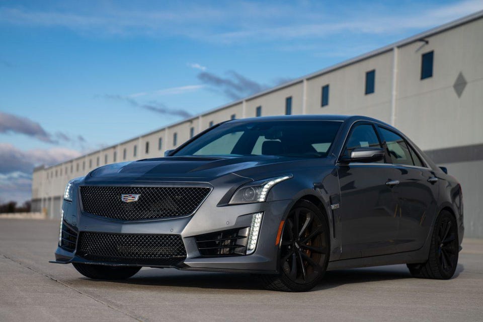 In Cadillac's CTS-V, A Welcome Twitch of Terror