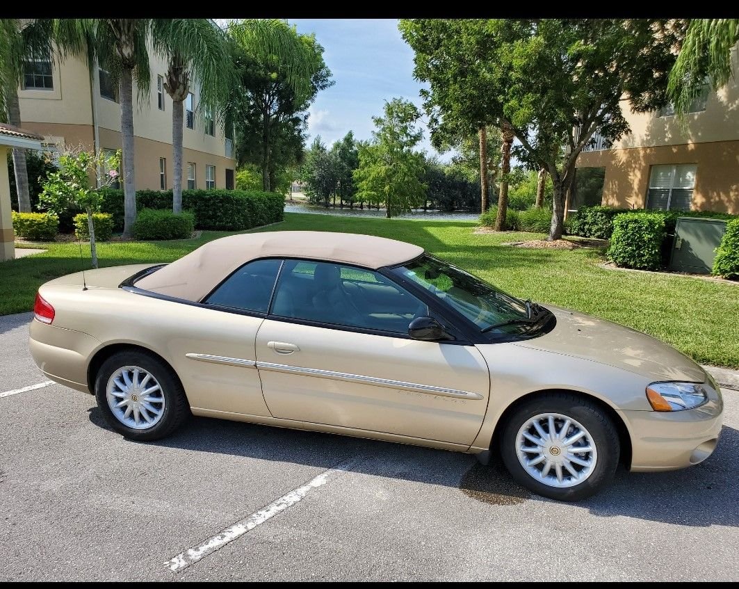 2001 Chrysler Sebring | Midwest Car Exchange