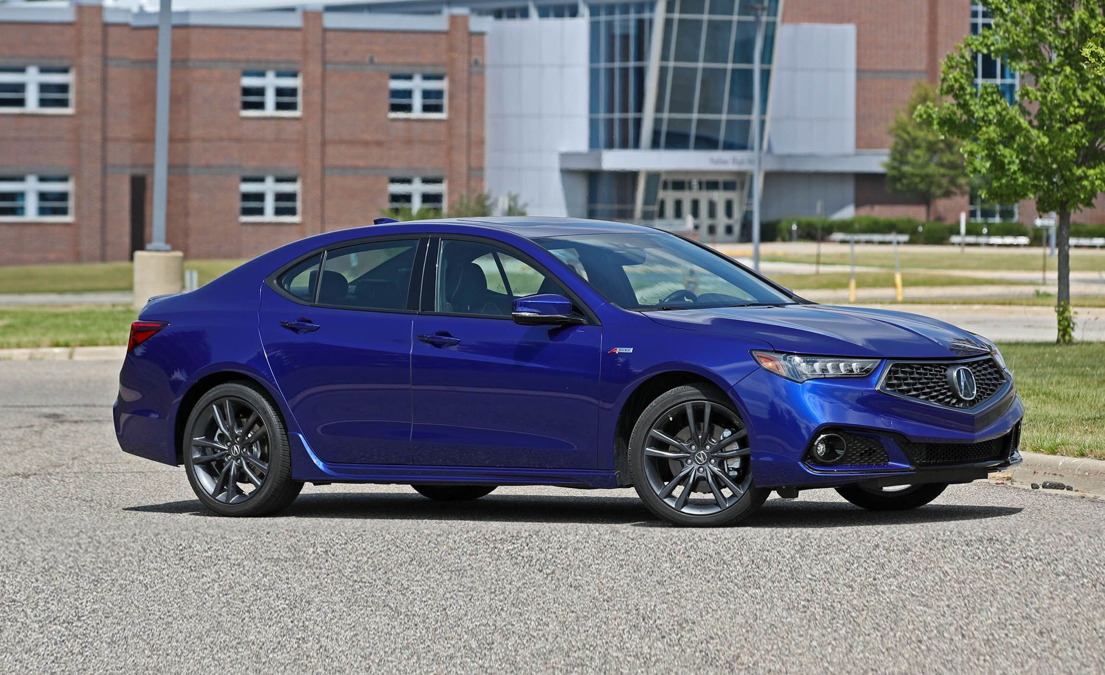 2019 Acura TLX Review, Pricing, and Specs