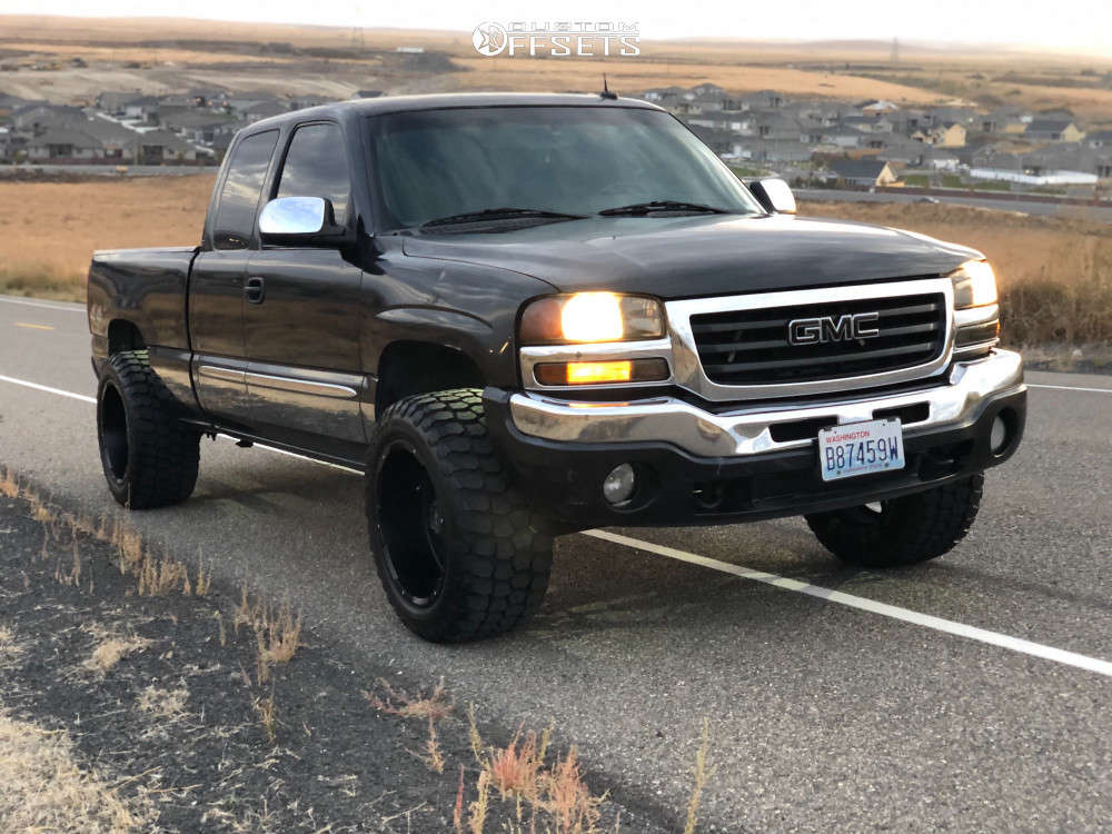 2003 GMC Sierra 1500 with 20x12 -44 Full Throttle Ft-3 and 33/12.5R20  Ironman All Country Mt and Stock | Custom Offsets