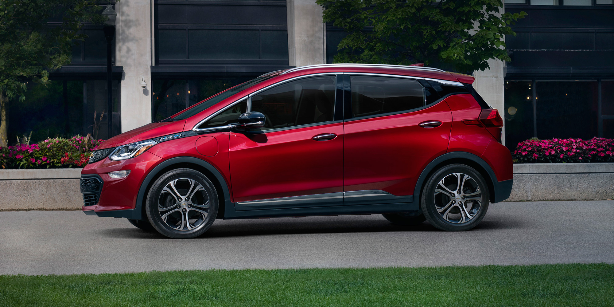 2021 Chevy Bolt revealed — significant redesign and your requests answered  | Electrek