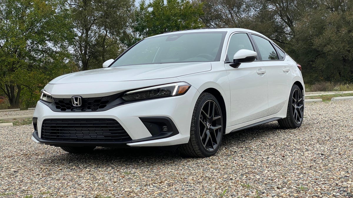 The 2022 Honda Civic Hatchback Is The Perfect Daily Driver