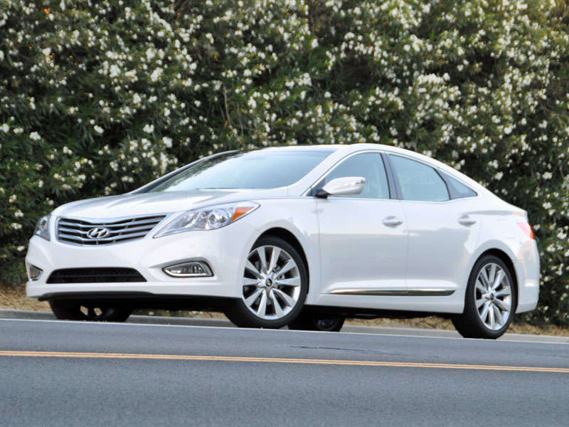 2014 Hyundai Azera Review and Quick Spin | Autobytel.com