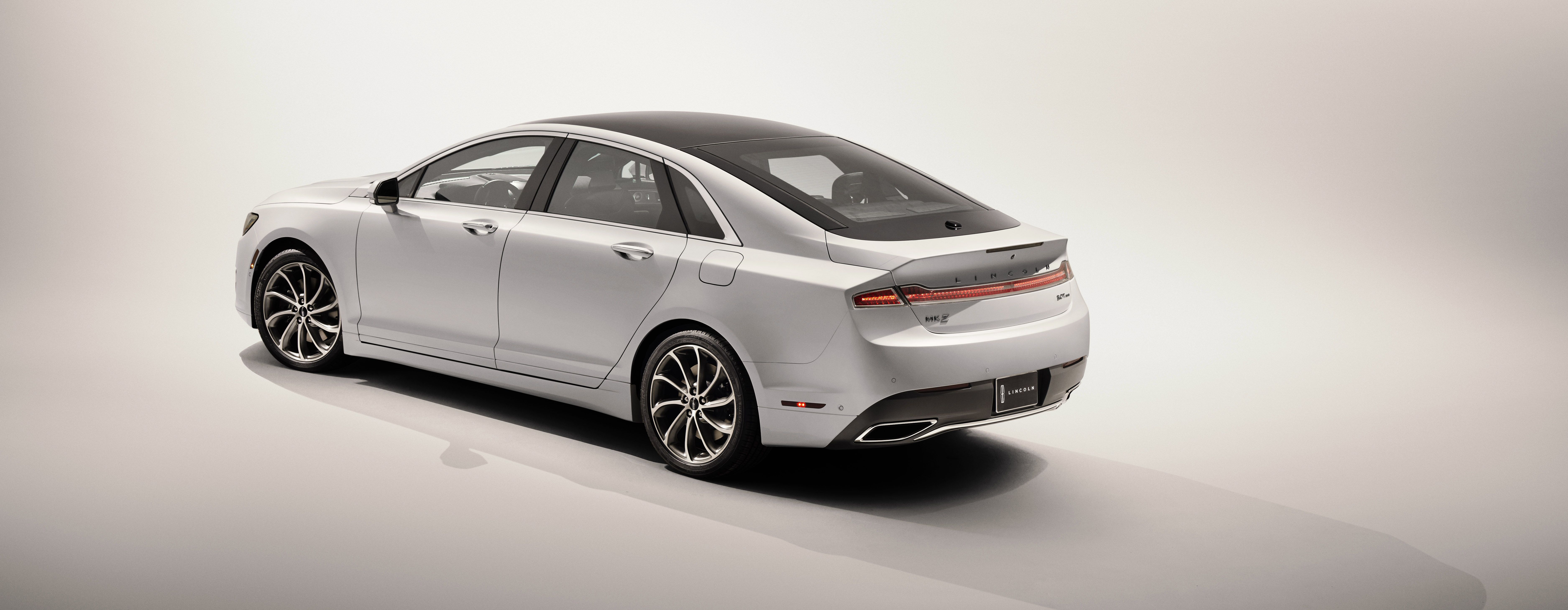 2018 Lincoln MKZ Review, Pricing, and Specs