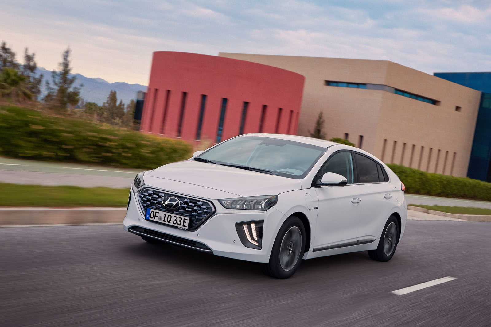 Hyundai Ioniq plug-in hybrid 2019 first drive | Autocar