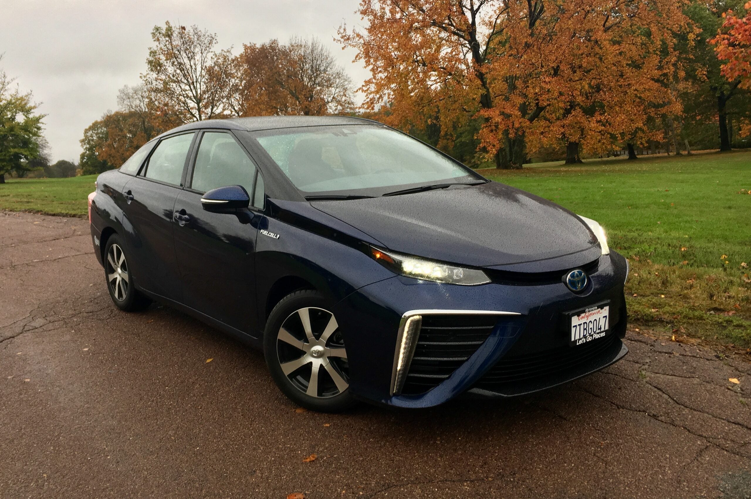 The 2018 Toyota Mirai is innovative — and impractical