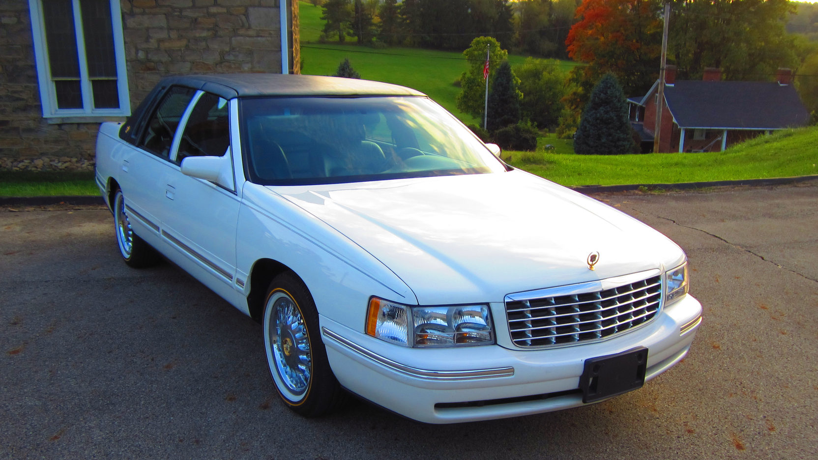 Cadillac History 1997 - Amazing Classic Cars