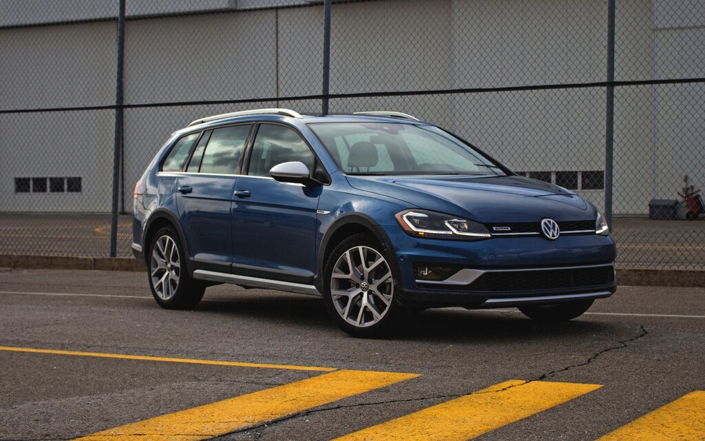 2018 Volkswagen Golf Alltrack: Please Buy One - The Car Guide