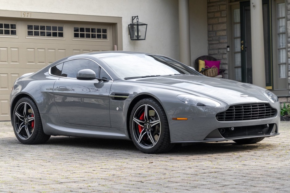 15k-Mile 2016 Aston Martin V8 Vantage Coupe 6-Speed for sale on BaT  Auctions - sold for $91,502 on May 14, 2022 (Lot #73,342) | Bring a Trailer