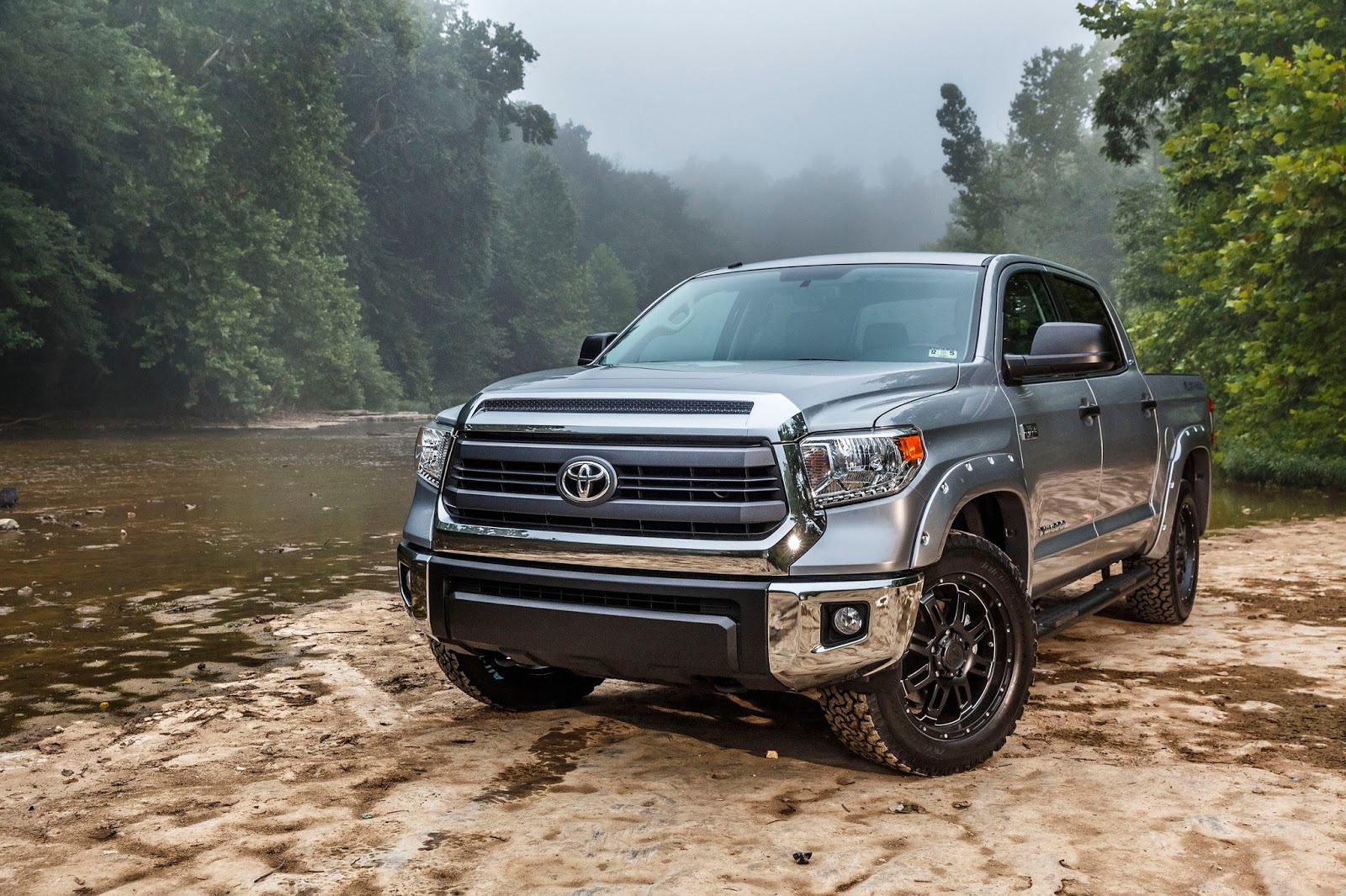 2015 Toyota Tundra Gets Bass Pro Shops Off-Road Edition | Carscoops