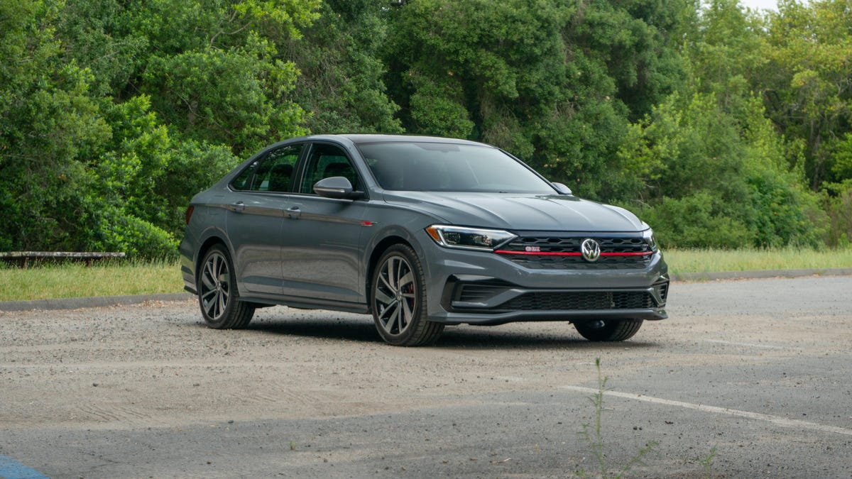 2019 Volkswagen Jetta GLI review: For better and for worse, a cheaper GTI -  CNET