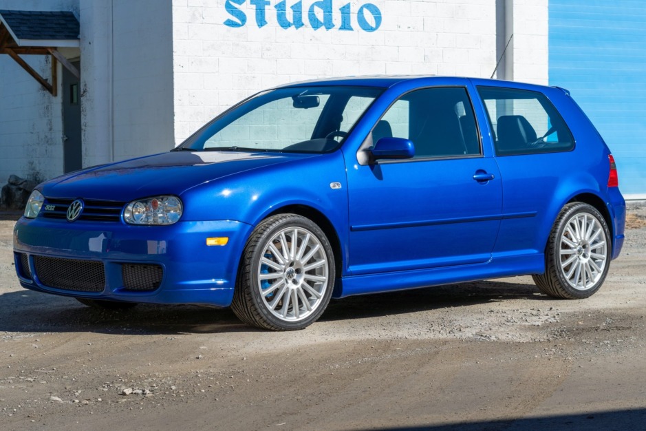 97-Mile 2004 Volkswagen R32 for sale on BaT Auctions - sold for $104,000 on  February 24, 2023 (Lot #99,395) | Bring a Trailer